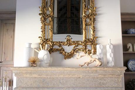 modern glam zen living room, baroque venetian mirror, mantle ideas, gold accents