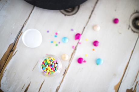 Easter Basket Gift Idea With Popcorn Sundae Treats