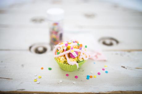 Easter Basket Gift Idea With Popcorn Sundae Treats