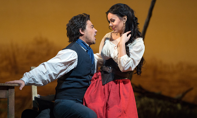 Metropolitan Opera Preview: L'Elisir d'Amore