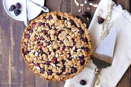 This quick and easy Blackberry Crisp Tart has an oatmeal crust and fresh blackberries! This recipe is gluten-free, refined sugar-free and vegan.