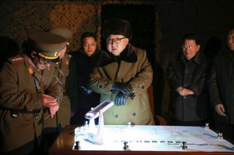Kim Jong Un supervises a mobile ballistic missile drill (Photo: Rodong Sinmun).