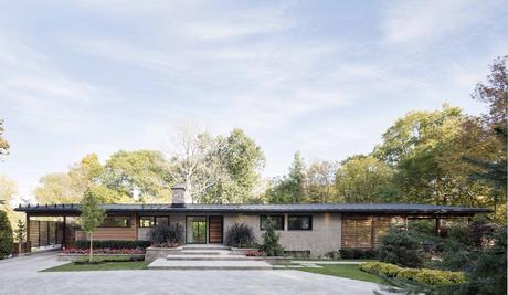 Midcentury renovation in Laval, Canada