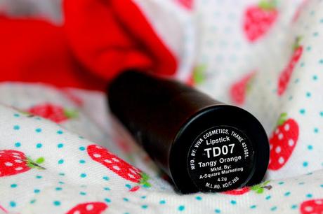 Nelf Usa Tangy Orange Trendy Diva Lipstick Review & LOTD