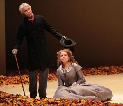 Dmitri Hvorostovsky (Onegin) & Renee Fleming (Tatyana) in Robert Carsen's Eugene Onegin production (Met Opera)