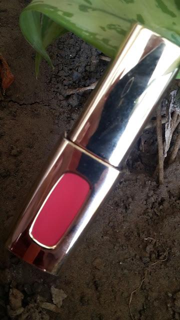 L'Oreal Paris Color Riche Extraordinaire Liquid Lipstick In Rose Symphony Review and Swatches!