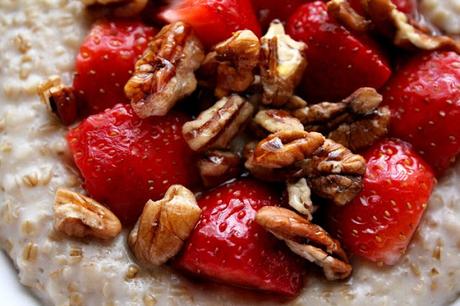 Strawberry Pecan Steel Cut Oatmeal