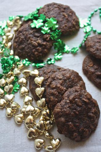 Vanilla Stout Chocolate Oatmeal Cookies