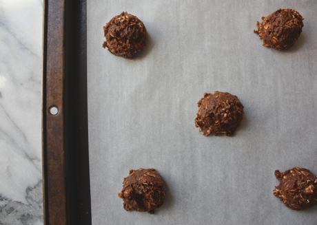 Vanilla Stout Chocolate Oatmeal Cookies