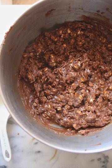 Vanilla Stout Chocolate Oatmeal Cookies