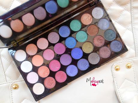 Makeup Revolution 32 Ultra Eye Shadow Palette - Mermaids Forever // Review, Swatches