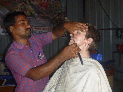 Beardslashing in India: Top 1 Sight in Hampi – Me Getting My Beard Chopped Off Almost done!