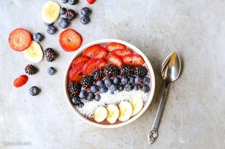 This recipe for a Classic Acai Bowl has only three ingredients and is so delicious! You're missing out if you haven't jumped on this easy breakfast trend.