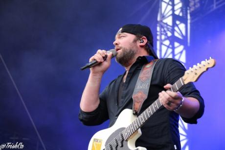 Lee Brice Singing Boots and Hearts 2014