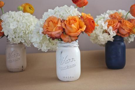 How To : Rustic Painted Mason Jars