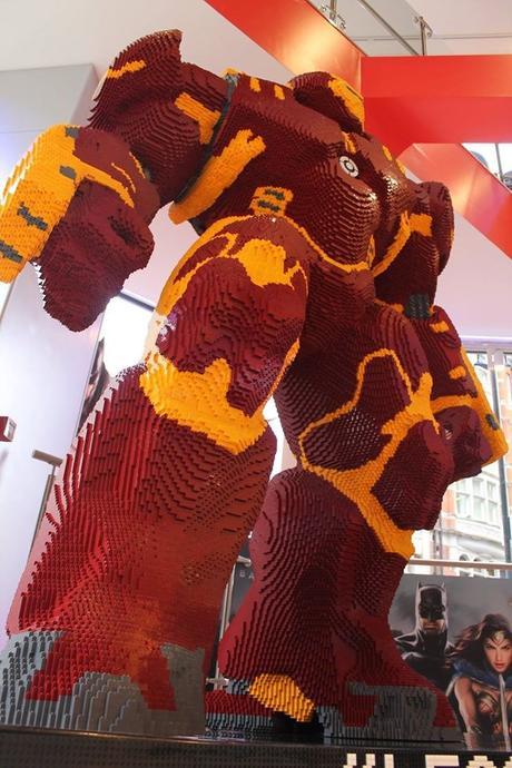 lego-hulkbuster-2