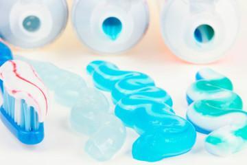 Choosing_Toothpaste-360x240