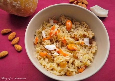 Jaggery and Carrot Rice (Gur Walay Chawal)