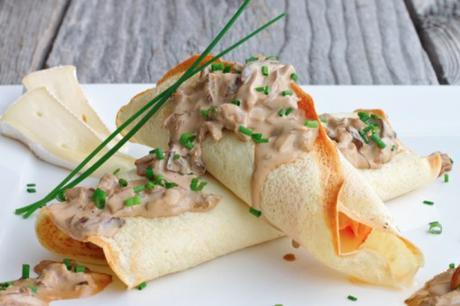 Brie, Ham and Asparagus Savoury Crepes