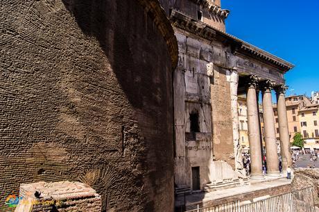 Side view of the Pantheon