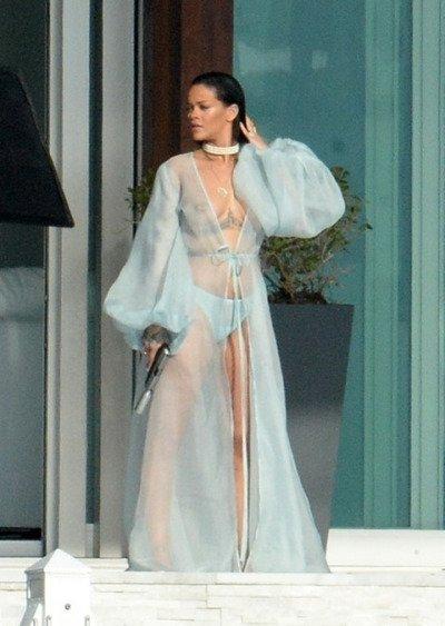 Rihanna Spotted Filming New Video