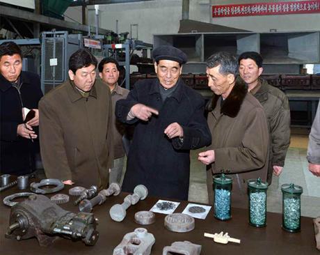 DPRK Premier Visits Factories in Sinu’iju DPRK Premier Pak Pong Ju is briefed about products at the Rakwo'n Machine Complex in Sinu'iju (Photo: Rodong Sinmun).