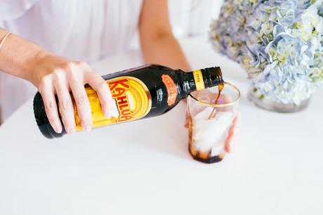 Dallas Blogger Amy Havins of Dallas Wardrobe shares a cocktail recipe with Kahlua.