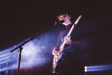 Daughter Gave a Quiet, Moving Performance at Showbox [Photos]