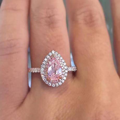 Pink diamond pear shaped engagement ring, shop this gorgeous halo <3