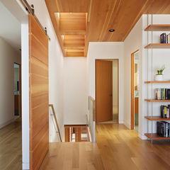 Photo of the Week: Pleasing Wood Surfaces Line This Oregon Coast Beach House