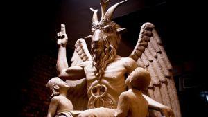 Temple of Baal to be rebuilt in Times Square, New York