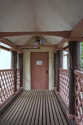 Inside Duck Island Cottage