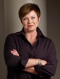 The Bitter Season by Tami Hoag- Feature and Review