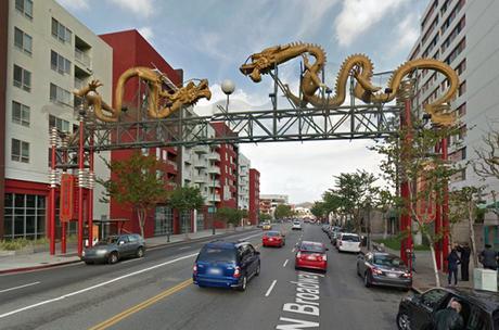 Los Angeles Marathon mile 2 - Chinatown's Golden Dragon Gateway