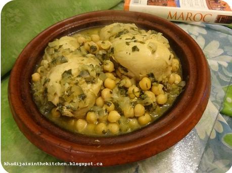 TAJINE AU POULET ET AUX POIS CHICHES / CHICKEN TAGINE WITH CHICKPEAS / TAJINE DE POLLO CON GARBANZOS / طاجين الدجاج و الحمص