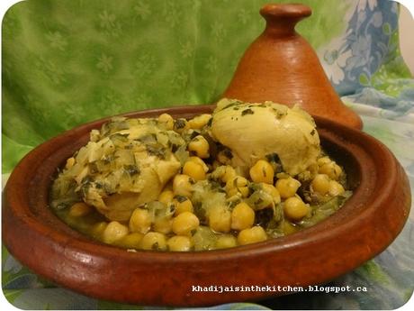 TAJINE AU POULET ET AUX POIS CHICHES / CHICKEN TAGINE WITH CHICKPEAS / TAJINE DE POLLO CON GARBANZOS / طاجين الدجاج و الحمص