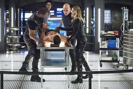 arrow-reprises-yet-another-villain-in-beacon-of-hope-907566