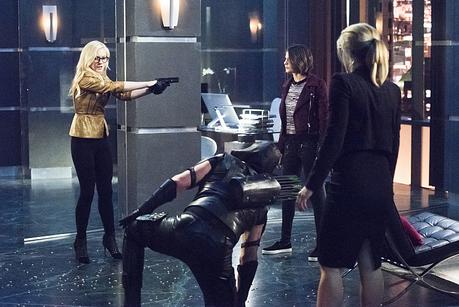 arrow-417-brie-showdown