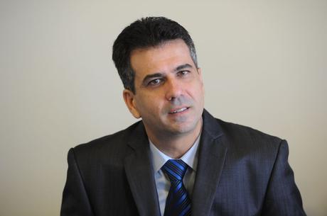 The long weekend is back on the table