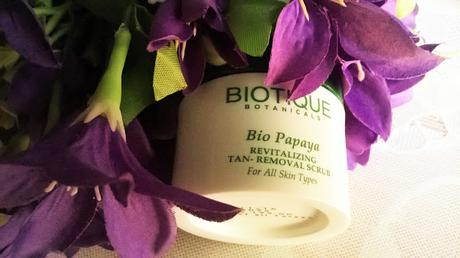 Biotique Bio Papaya Revitalizing Tan-Removal Scrub Review