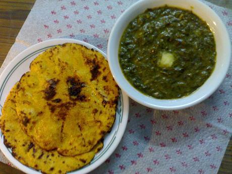 Saag Roti is a popular dish in India
