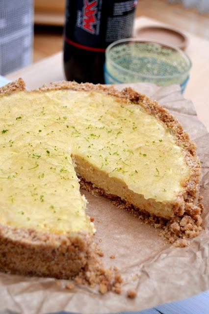 no-bake cheesecake flavoured with cola, coconut and lime