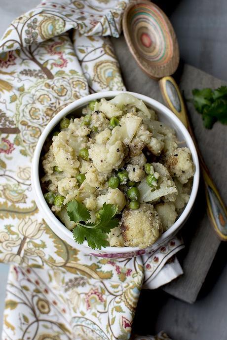 Bengali Cauliflower curry with poppy seeds