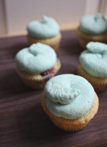 Blueberry Lemon Cupcakes with Lemon Curd + Lemon Mascarpone Frosting