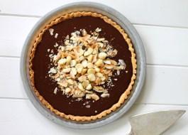 Dark Chocolate, Coconut & Macadamia Nut Tart (GF, Paleo, Vegan)