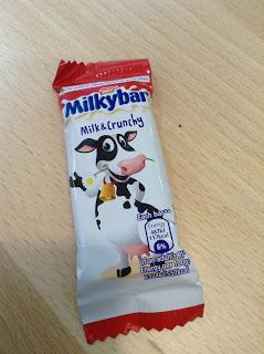 Nestle Milkybar Milk & Crunchy