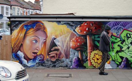 OMG Alice - Street Art