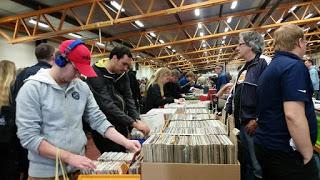 It’s Not Dead, It Just Smells Funny - Scenes From A Record Fair
