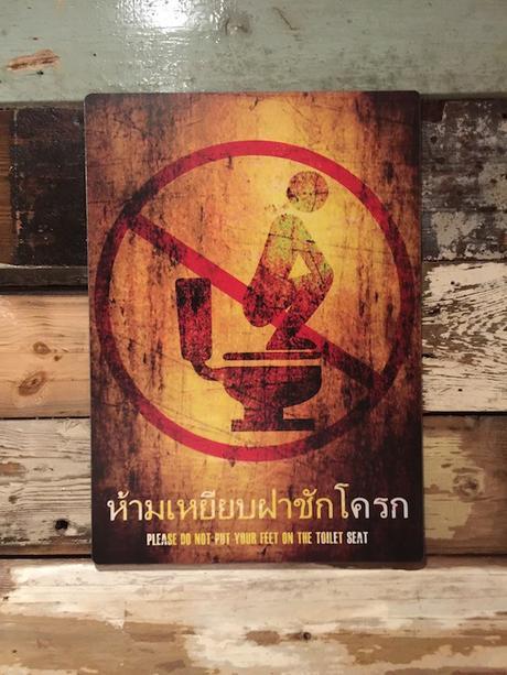 Thaikhun_silverburn_sign2