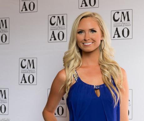 Lindsay Broughton at the 2015 CMAO Awards.